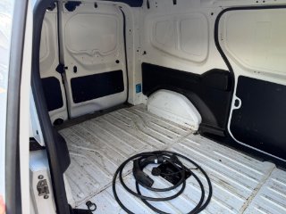 /photos/7587/0d18a498-8102-4277-bf25-66a80d9aae5a_i320x240.jpg