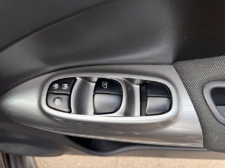 /photos/7587/368a6f7b-437d-45c4-a9d1-336f9c72b959_i320x240.jpg