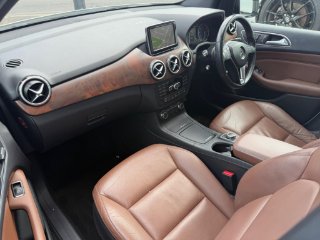 /photos/7587/38f2abcf-55b3-40e2-a4c8-ee3a9dc44953_i320x240.jpg