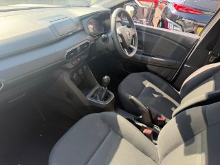 /photos/7587/74b606b7-acd2-4ea5-9e11-4a2fa57d5ddf_i320x240.jpg