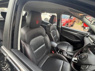 /photos/7587/81597d41-ca1a-4ecf-b1ef-2cd9732389d1_i320x240.jpg