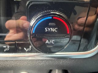 /photos/7587/c2d9e8e5-3b9a-4282-81ec-eb42b3042bcb_i320x240.jpg