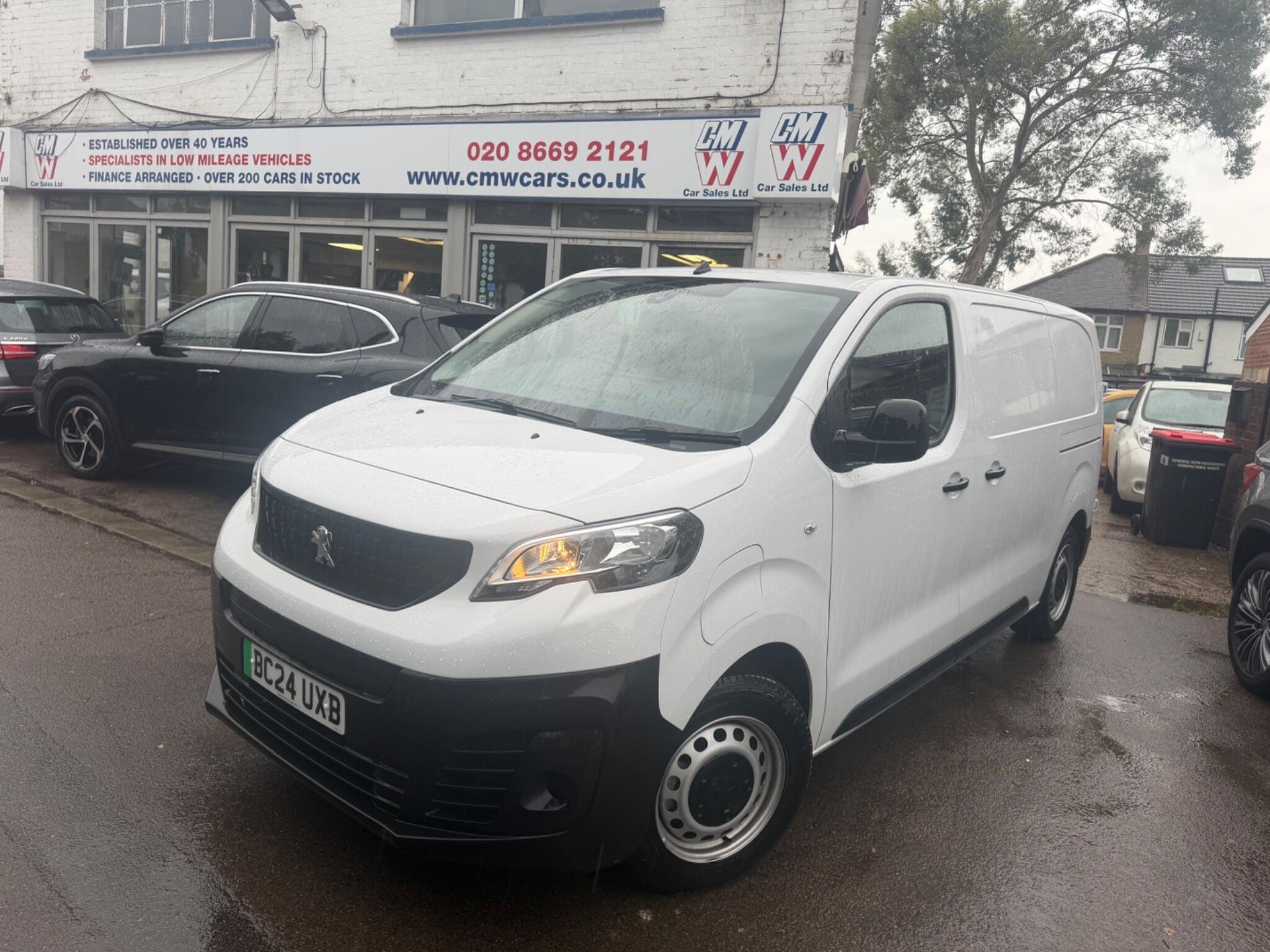 2024 PEUGEOT EXPERT