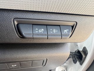 /photos/7587/c8e78c3b-fa69-49f3-9daf-482c0e66c951_i320x240.jpg