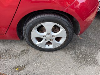 /photos/7587/e43a66a9-f955-4da5-b357-3671ca8eabe1_i320x240.jpg